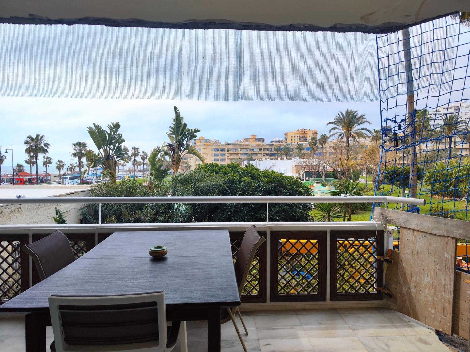 Golf Coast Los Alamos, Primera Linea De Playa Торремолінос Екстер'єр фото
