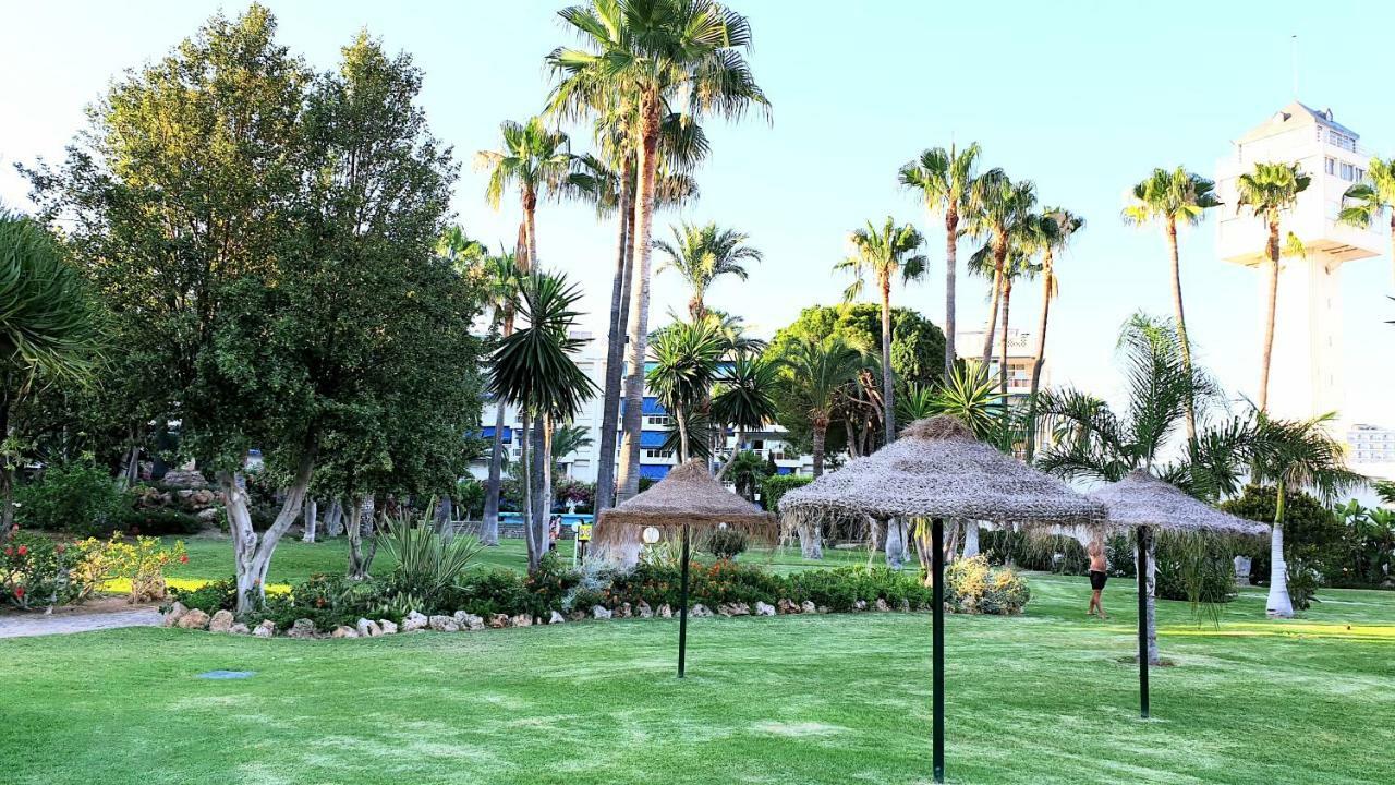 Golf Coast Los Alamos, Primera Linea De Playa Торремолінос Екстер'єр фото