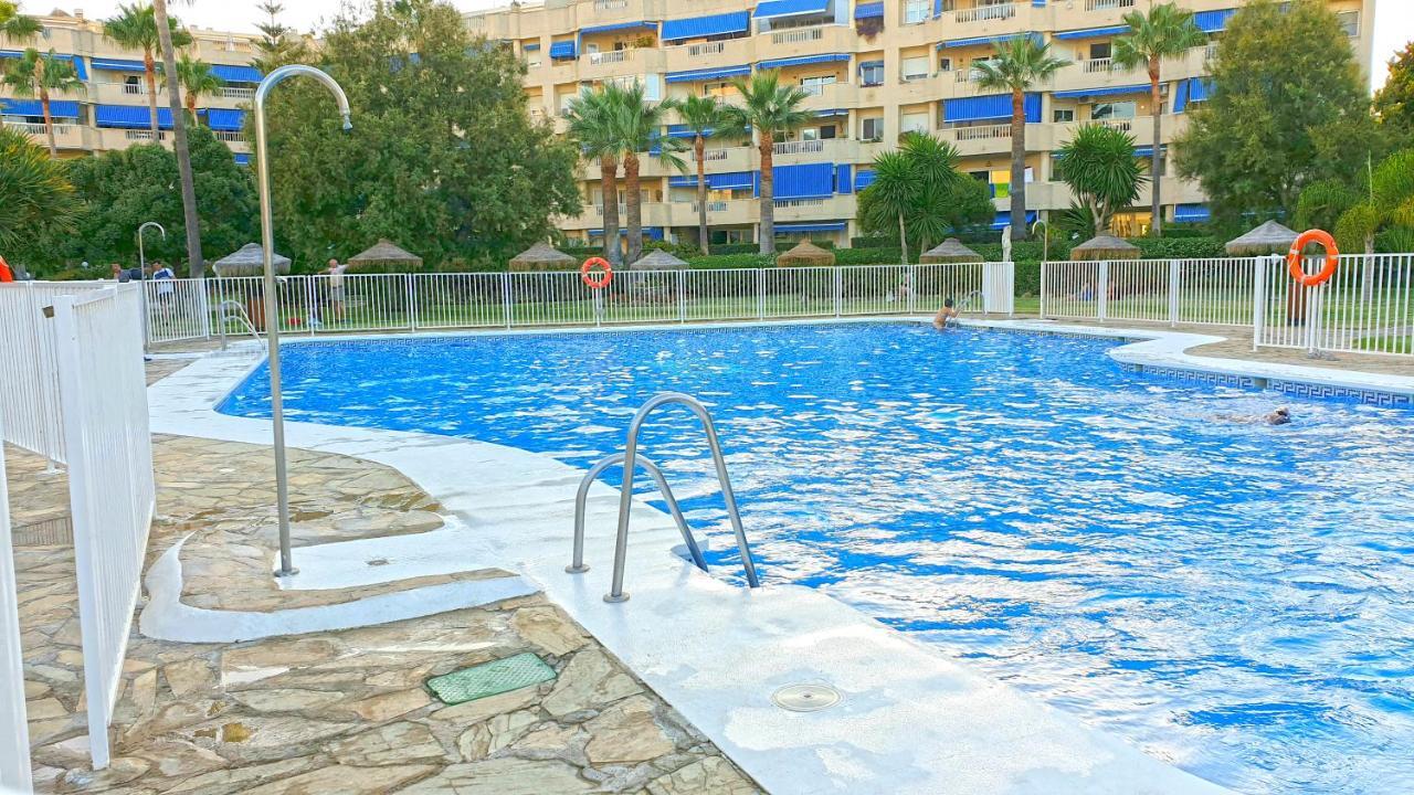 Golf Coast Los Alamos, Primera Linea De Playa Торремолінос Екстер'єр фото
